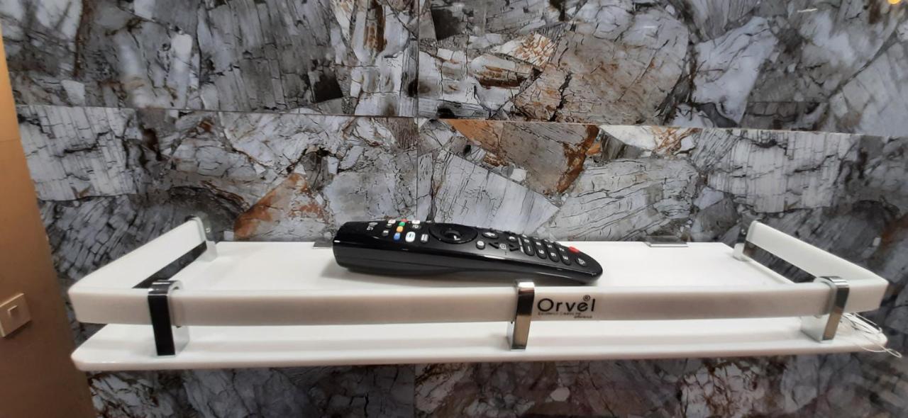 Aggarwal Luxury Room With Private Kitchen Washroom And Balcony Along With Fridge, Ac, Android Tv, Wifi In Main Lajpat Nagar New Delhi Extérieur photo